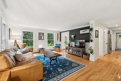 /international/us/167-limey-lane-pomfret-vt-110109410690/