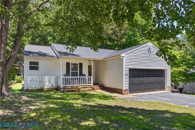 /international/us/3305-pinecrest-circle-toano-va-110108586967/