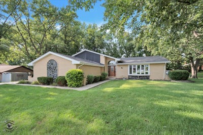 /international/us/13618-w-meath-drive-homer-glen-il-110120137122/