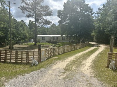 /international/us/372-harbour-court-walterboro-sc-110100164859/