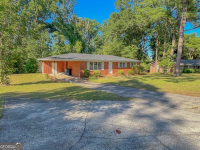 /international/us/307-brookdale-drive-dublin-ga-110108575985/