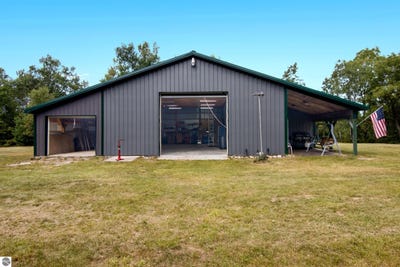 /international/us/11533-berry-lane-mancelona-mi-110110210040/