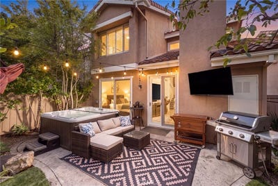 /international/us/4827-parma-drive-oak-park-ca-110120551818/