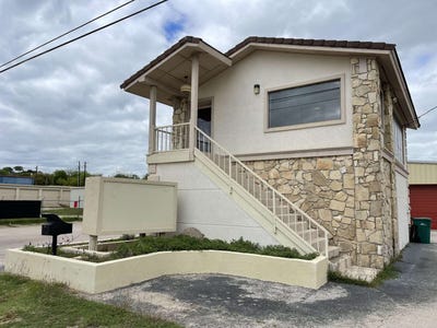 /international/us/4209-fm-2147-street-cottonwood-shores-tx-110105631889/