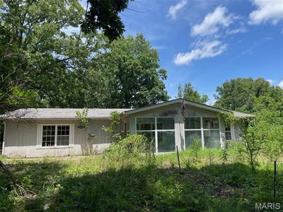 /international/us/18000-lattice-lane-st-robert-mo-110100525341/