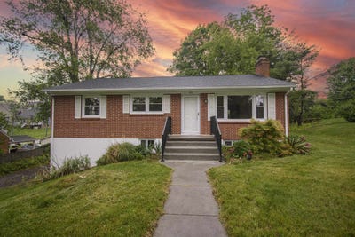 /international/us/1003-kentwood-drive-blacksburg-va-110099910171/