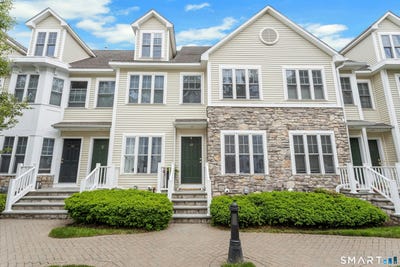 /international/us/39-maple-tree-avenue-stamford-ct-110108504495/