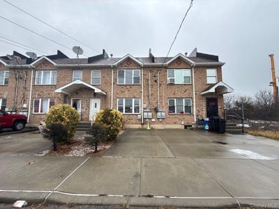 /international/us/160-beach-30th-street-far-rockaway-ny-110105356938/