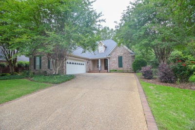 /international/us/100-huntington-drive-starkville-ms-110107955841/