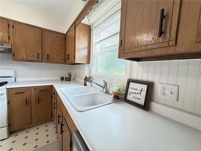 /international/us/421-9th-avenue-madison-mn-110101952381/