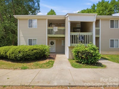 /international/us/1560-eagles-place-rock-hill-sc-110107585187/