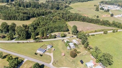 /international/us/nc-highway-8-n-lawsonville-nc-110102977326/