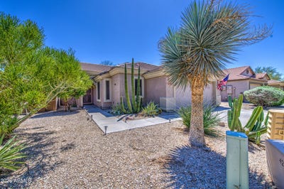 /international/us/12063-s-174th-avenue-goodyear-az-110107481103/