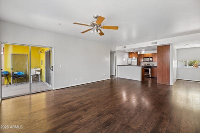 /international/us/1111-w-university-drive-tempe-az-110119744949/