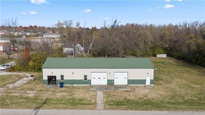 /international/us/801-e-8th-street-eldon-mo-110103652092/