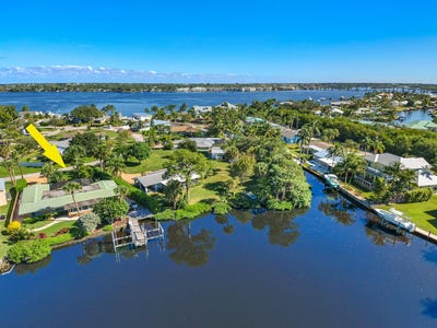 /international/us/1282-sw-pelican-crescent-palm-city-fl-110097137335/
