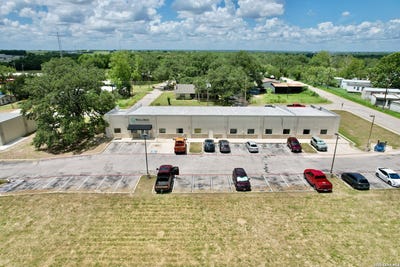 /international/us/1030-bensdale-rd-pleasanton-tx-110119889642/