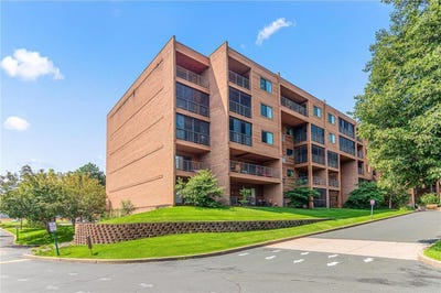 /international/us/3320-louisiana-avenue-s-saint-louis-park-mn-110101151919/