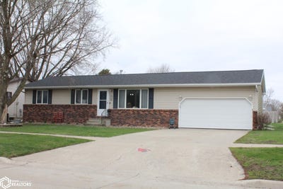 /international/us/1160-division-street-garner-ia-110107305452/