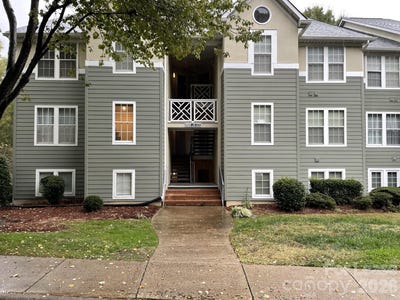 /international/us/19831-henderson-road-cornelius-nc-110103171208/
