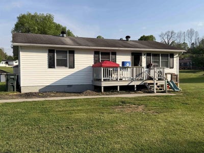 /international/us/49-foster-street-buckhannon-wv-110107606208/