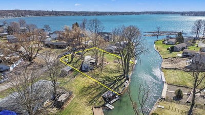 /international/us/54588-love-lane-eau-claire-mi-110106787831/