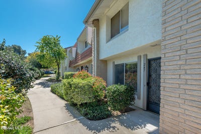 /international/us/267-green-lea-place-thousand-oaks-ca-110106442917/
