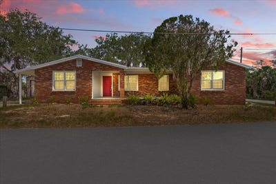 /international/us/12301-cedar-st-cedar-key-fl-110100308161/