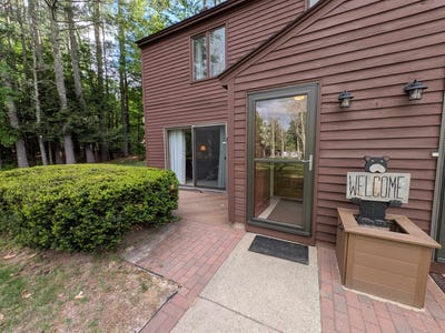 /international/us/1014-w-side-road-conway-nh-110108545982/