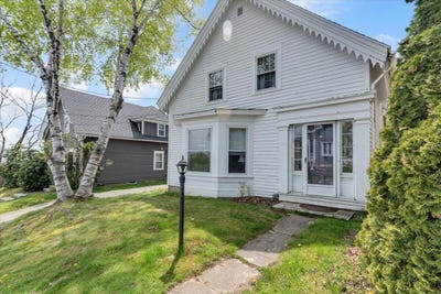 /international/us/10-green-street-castine-me-110101140823/
