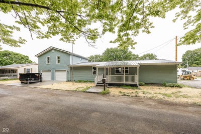 /international/us/611-n-franklin-street-knightstown-in-110108657141/