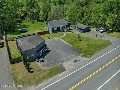 /international/us/3287-ny-highway-43-sand-lake-ny-110100024509/