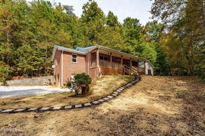 /international/us/175-richardson-hollow-road-elizabethton-tn-110120498719/