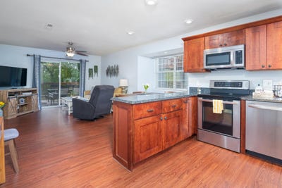 /international/us/19-goldfinch-drive-branson-mo-110108028370/