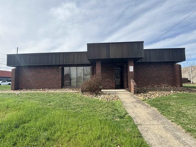 /international/us/990-2nd-ave-gallipolis-oh-110106474813/