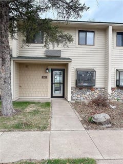 /international/us/8318-tuxedo-road-onamia-mn-110106258611/