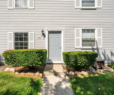 /international/us/245-lake-village-drive-walled-lake-mi-110104911547/