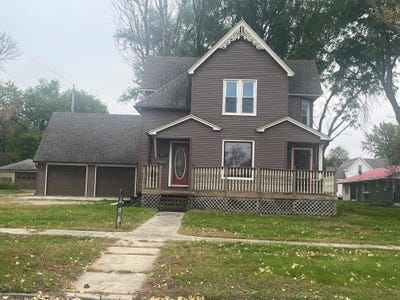 /international/us/1019-7th-avenue-sheldon-ia-110119512310/