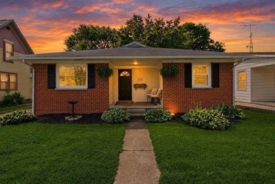 /international/us/205-w-baird-street-west-liberty-oh-110119726912/