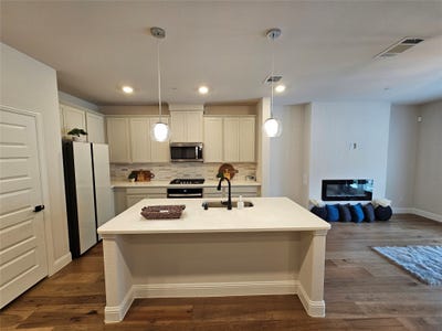 /international/us/7852-manilla-drive-rowlett-tx-110104555767/