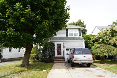 /international/us/47-goodwin-avenue-staten-island-ny-110110368522/