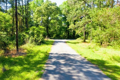 /international/us/anglers-drive-lot-17-trinity-tx-110106055578/