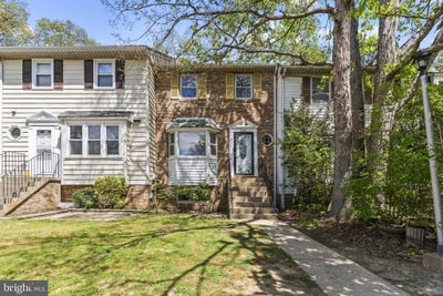 /international/us/22424-greenview-court-great-mills-md-110107343453/