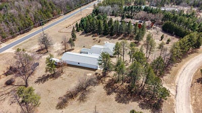 /international/us/n10368-queens-way-necedah-wi-110098617335/