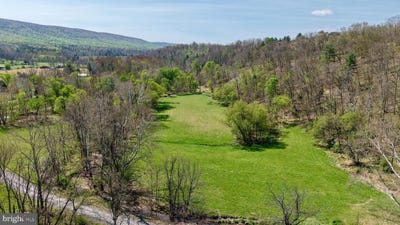 /international/us/spohrs-rd-berkeley-springs-wv-110107963608/