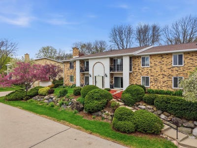 /international/us/25-golf-course-road-madison-wi-110107829984/
