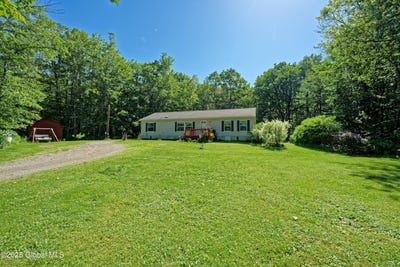 /international/us/54-williams-road-stephentown-ny-110100471301/