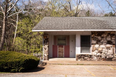 /international/us/6-akokisa-drive-cherokee-village-ar-110106692341/