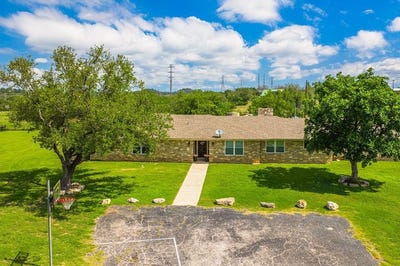 /international/us/130-willow-bend-rd-center-point-tx-110108770180/