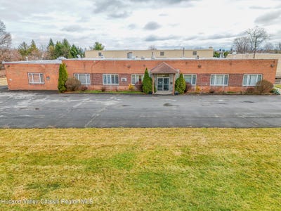 /international/us/54-56-central-avenue-ravena-ny-110105316124/